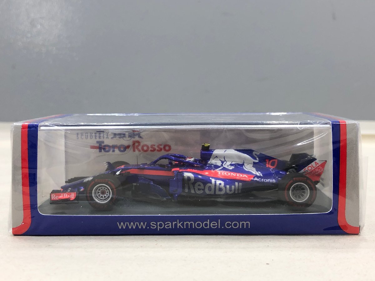 △【2】未開封 Spark/スパーク S6060 Red Bull Toro Rosso Honda STR13 Bahrain GP 2018 同梱不可 1スタ_画像1