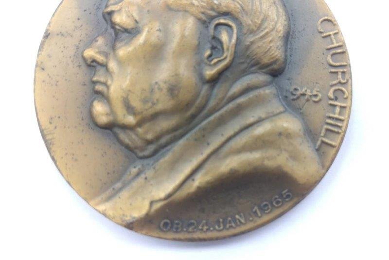 第二次大戦　記念メダル　1945 レターパックライト可　0502W3G_画像2
