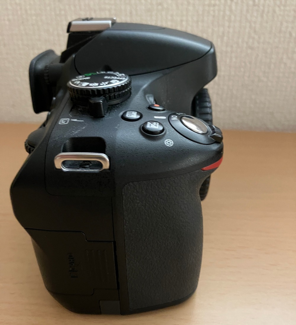 Nikon D5100(シャッター数5066),AF-S DX NIKKOR 35mm f/1.8G セット 現状品の画像4