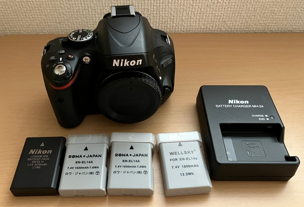 Nikon D5100(シャッター数5066),AF-S DX NIKKOR 35mm f/1.8G セット 現状品の画像7