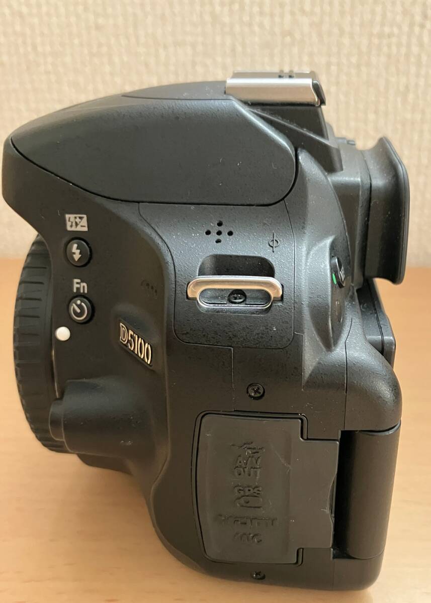 Nikon D5100(シャッター数5066),AF-S DX NIKKOR 35mm f/1.8G セット 現状品の画像5