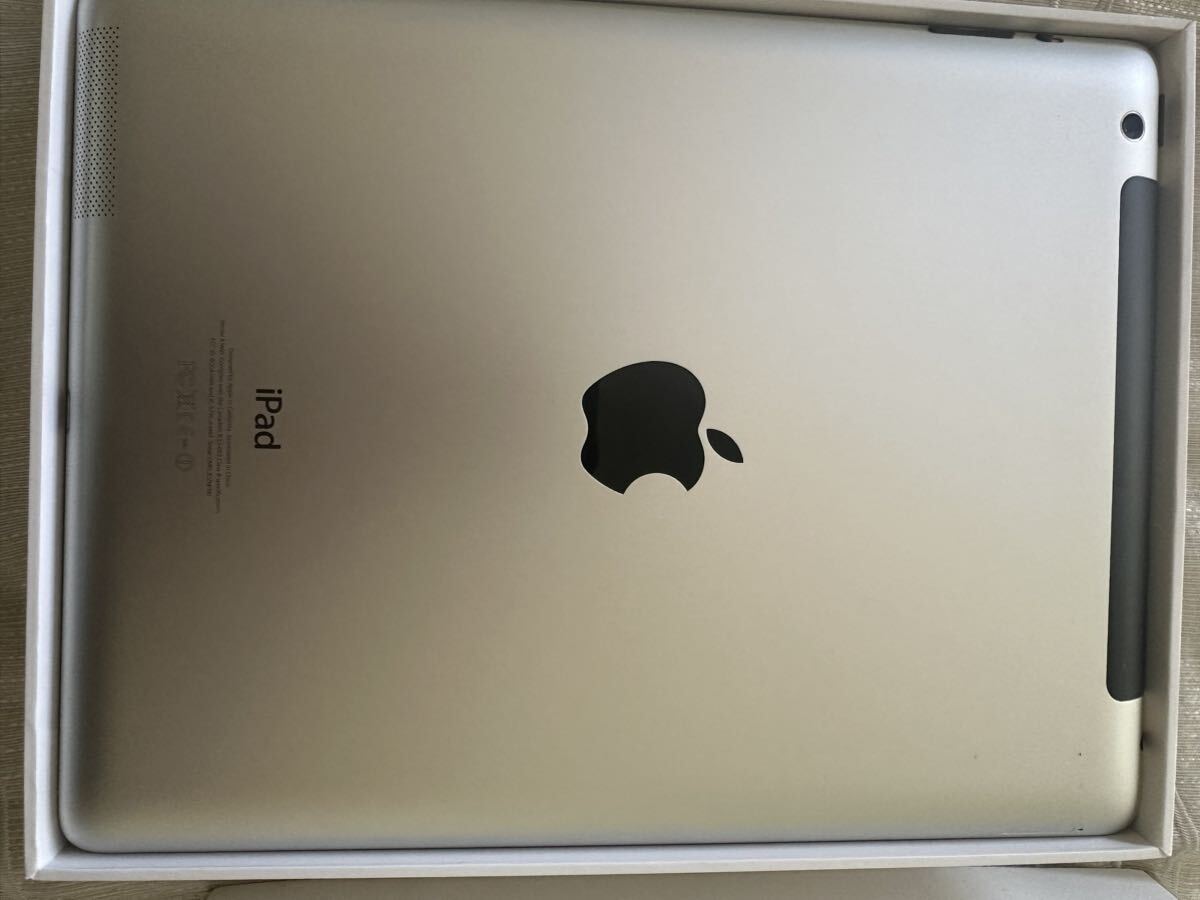 iPad 4 Wi-Fiモデル MD531J の画像4
