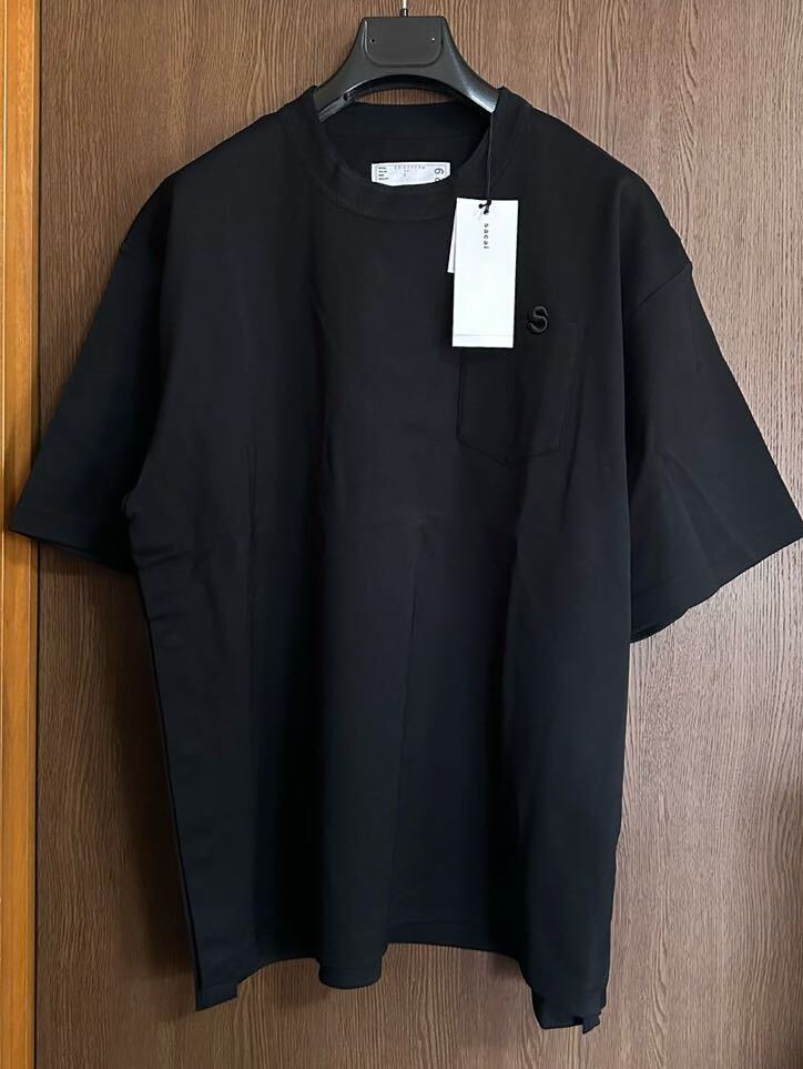 黒3新品 sacai サカイ メンズ S ロゴ パッチ Tシャツ ブラック 23AW size 3 黒 L 半袖 カットソー_画像1