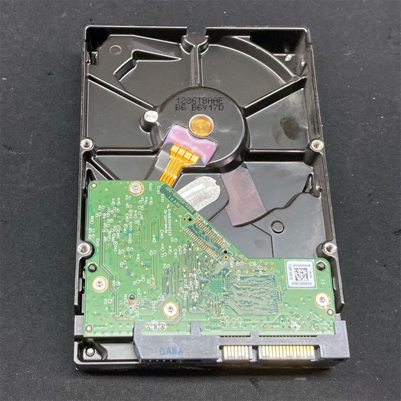 状態正常 3.5インチ 1000GB SATA接続 ★ Western Digital WD Red WD10EFRX NASware 3.0 電源投入回数 43回 使用時間 4672時間 #5-212_サンプルです