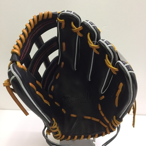 18546円 ウィルソン Wilson ウィルソンスタッフ 硬式 内野手用 18546円 ウィルソン Wilson ウィルソンスタッフ 硬式 内野手用