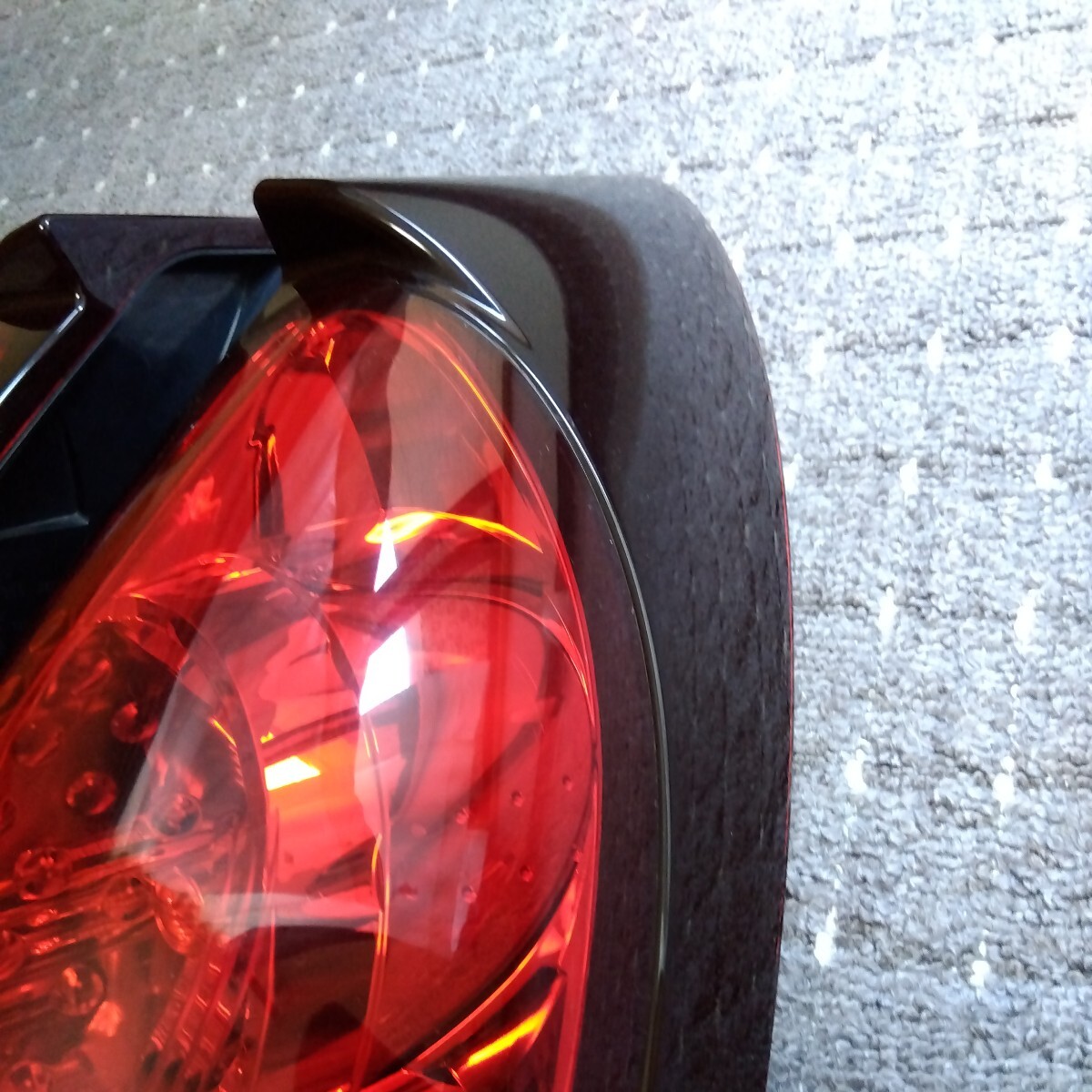 三菱アイ i HA1W テールランプ 左右セット LEDバルブ付き テールライト 平成20年式車両より取り外し 即決 送料無料_画像4
