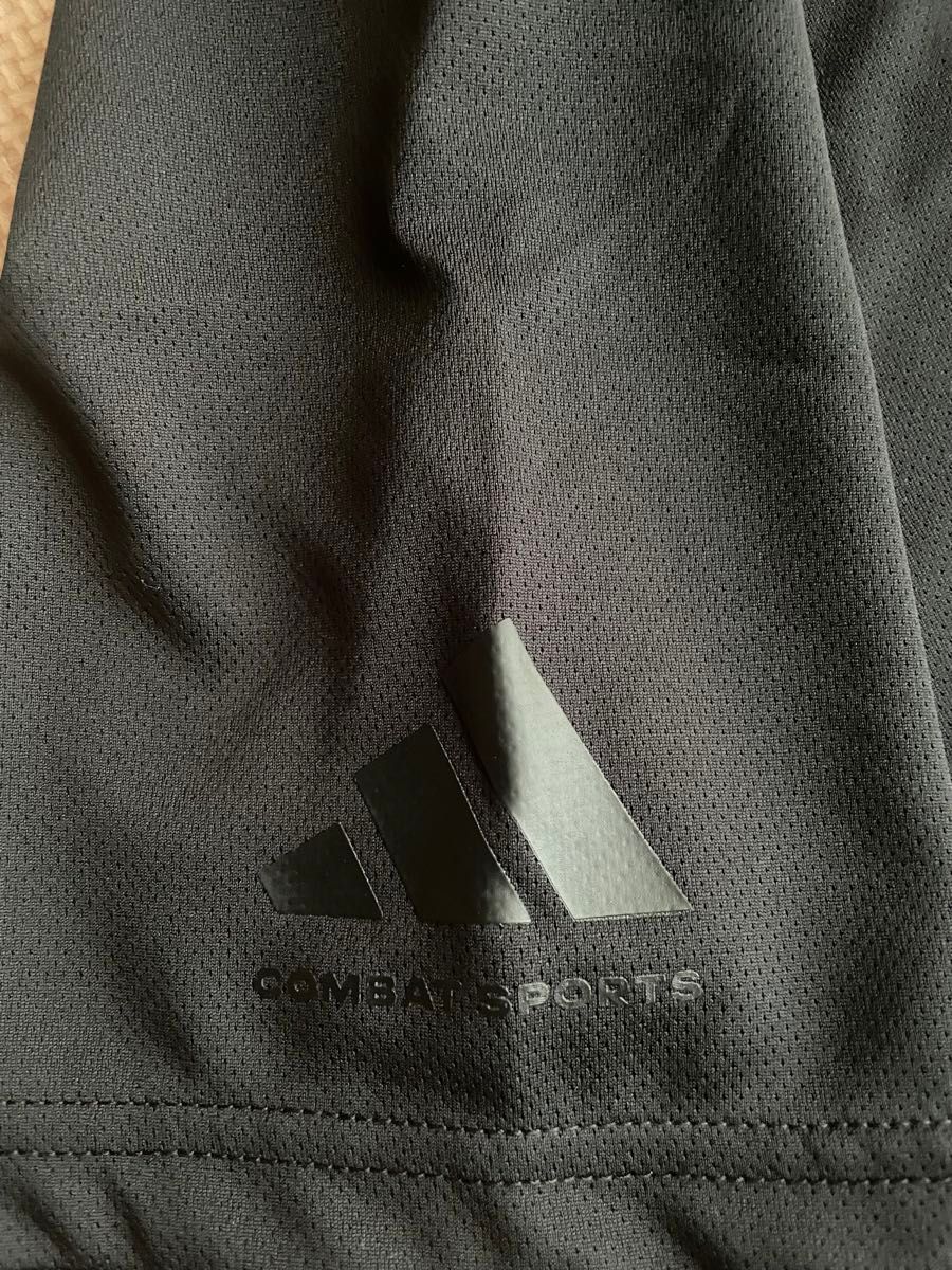 adidas ドライTシャツ　半袖　アディダス　アディダスドライシャツ　黒ドライTシャツ　黒Tシャツ　ブラックドライシャツ　