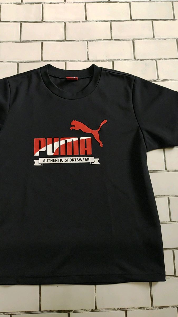 プーマ　140サイズ　半袖Tシャツ　半袖　 Tシャツ　PUMA　黒　速乾Tシャツ