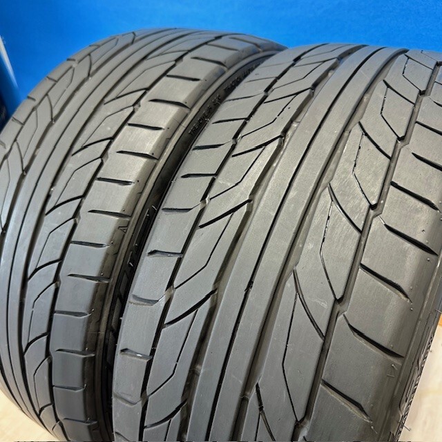 【2021年製造】　205/40R18　NITTO　NT555　G2　サマ－タイヤ　205/40/18　2本　【来店交換も大歓迎】_画像1