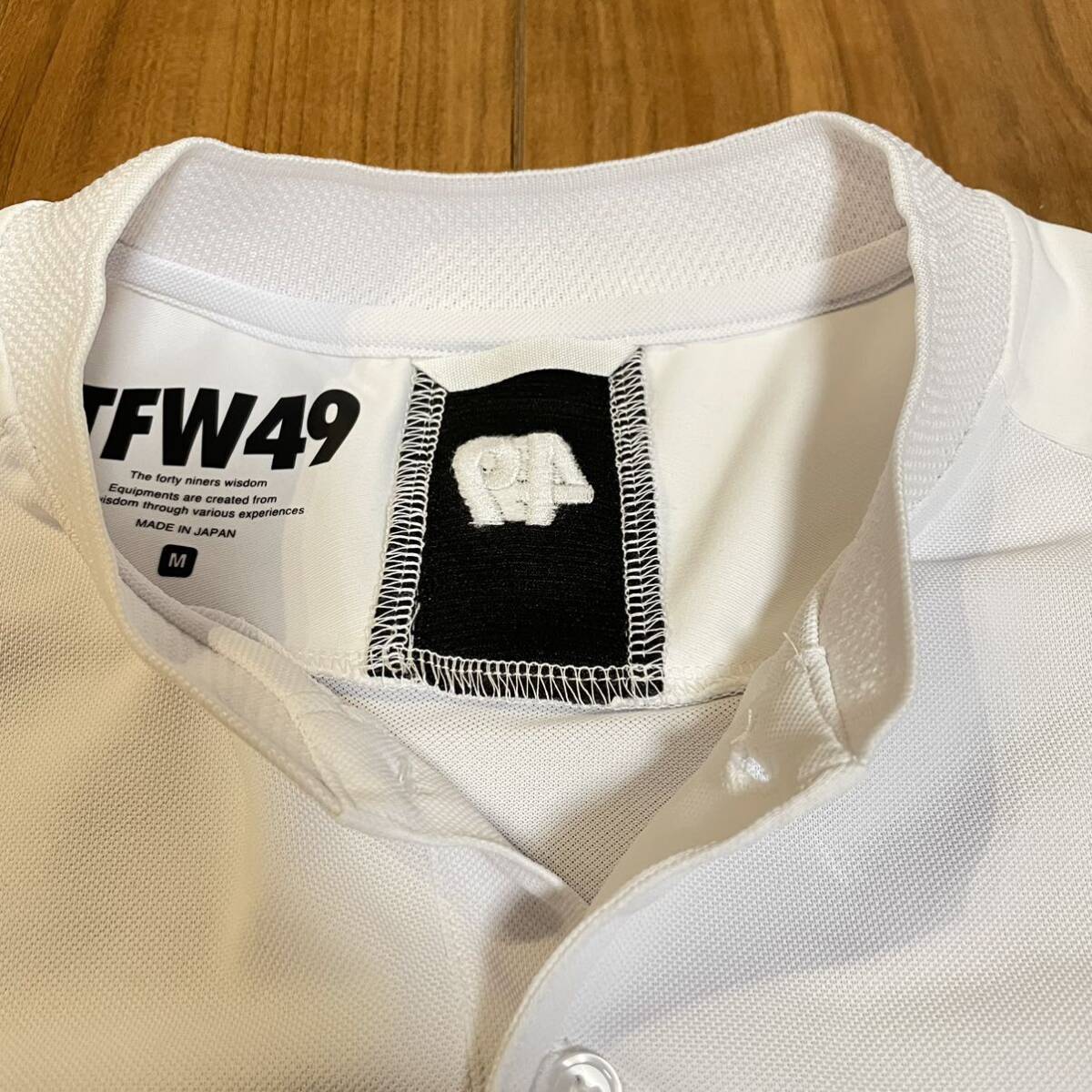 新品同様TFW49 カラーレスポロシャツ ホワイト M junhashimoto ゴルフの画像5