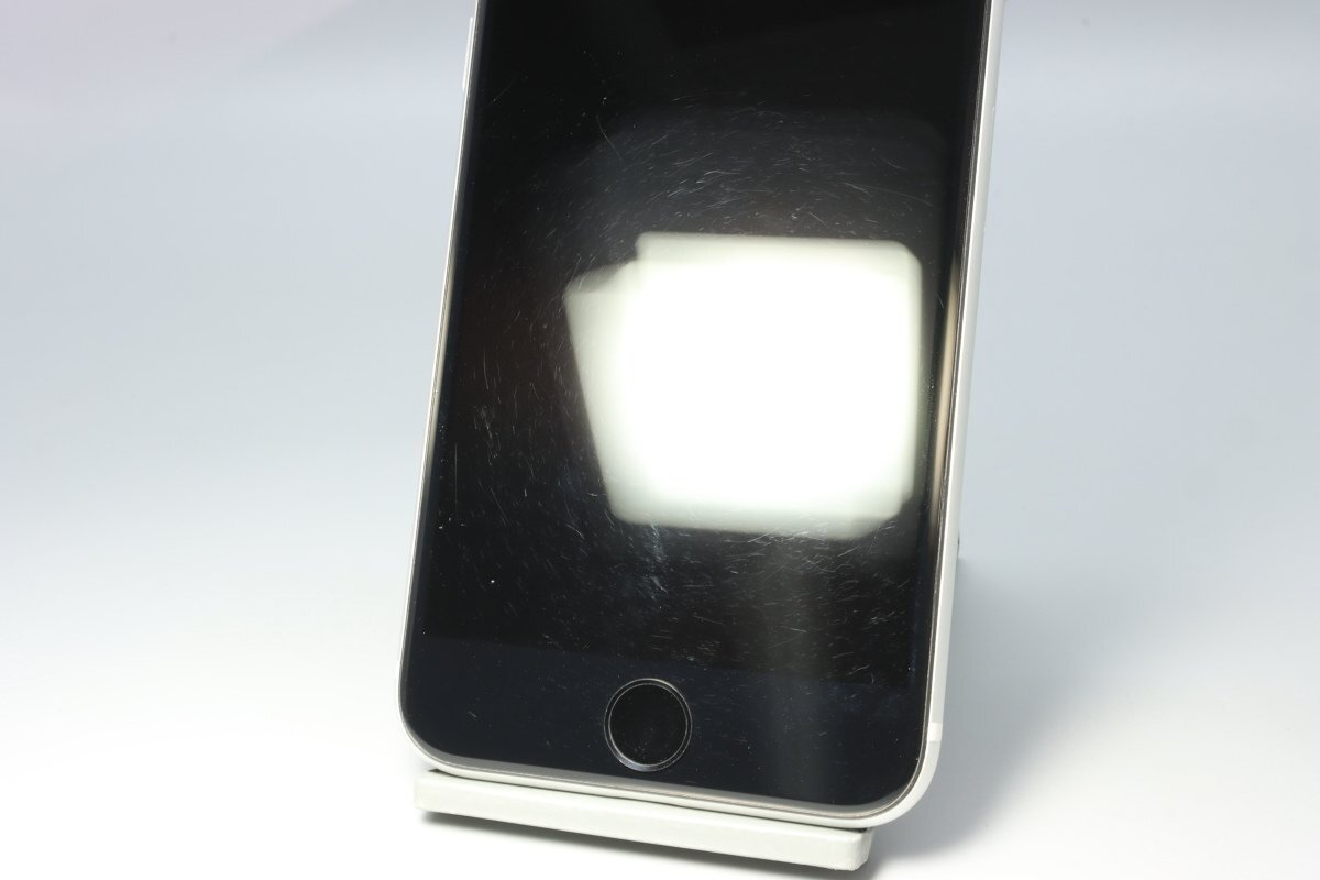 Apple iPhoneSE 64GB (第2世代) White A2296 MHGQ3J/A バッテリ83% ■SIMフリー★Joshin0239【1円開始・送料無料】_画像8