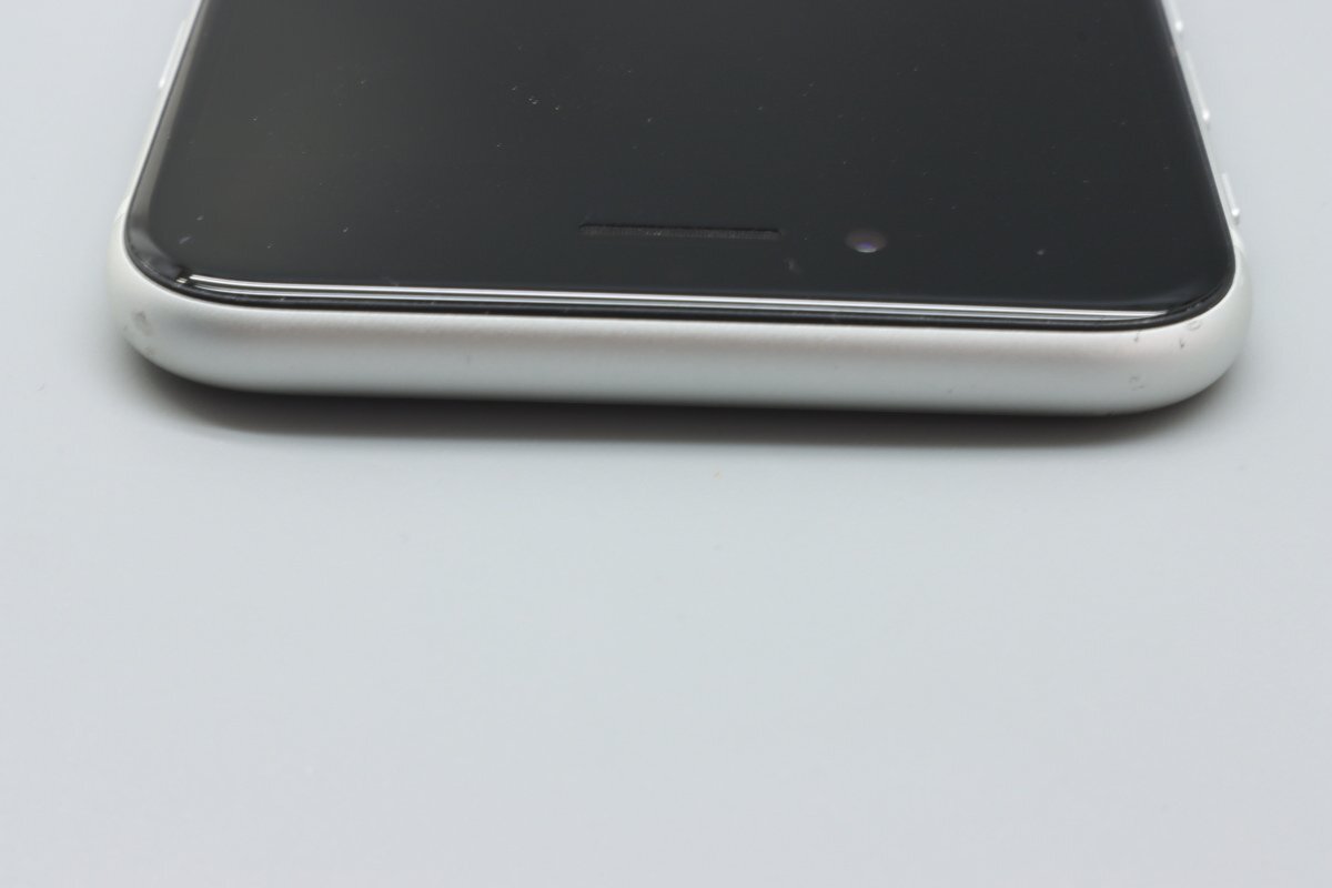 Apple iPhoneSE 128GB (第2世代) White A2296 MHGU3J/A バッテリ80% ■SIMフリー★Joshin7333【1円開始・送料無料】_画像7