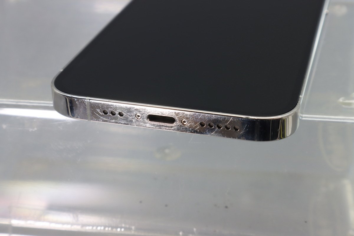 Apple iPhone12 Pro 256GB Silver A2406 MGMA3J/A バッテリ77% ■SIMフリー★Joshin4320【1円開始・送料無料】_画像8