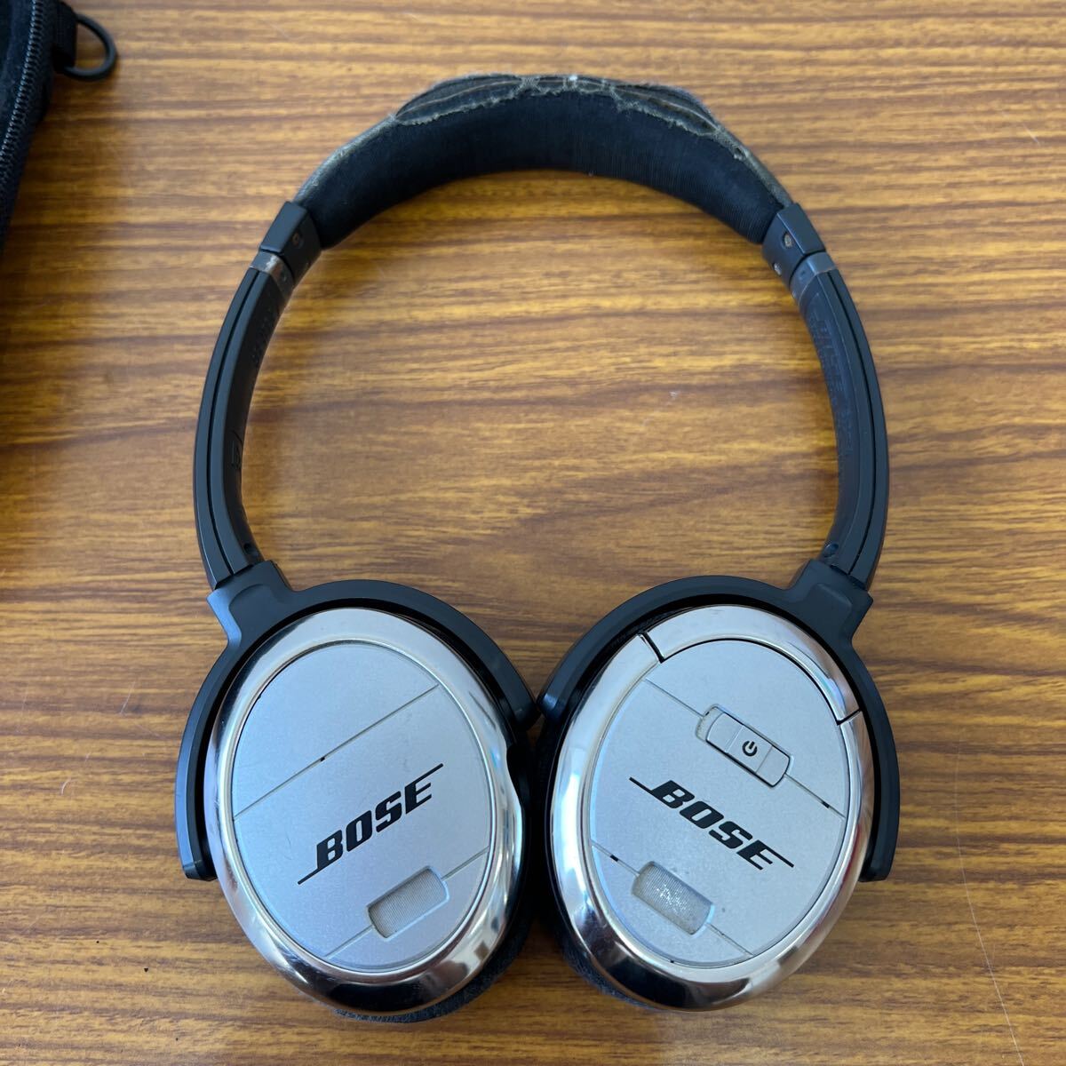 ★☆管S240510 g ☆ BOSE QuietComfort3 ノイズキャンセリングヘッドフォン ボーズ動作未確認　ジャンク品★_画像4