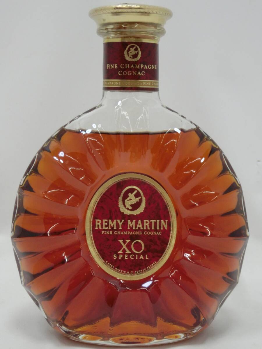 ‡ 0268 【未開栓・古酒】REMY MARTIN X.O SPECIAL レミーマルタン XO スペシャル ブランデーコニャック 700ml 40% クリアボトル 箱無_画像1