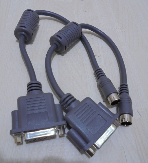 PC-98ノート用モニタ変換ケーブル 2本セット(Mini-Din10ピンオス D-sub15ピンメス)の画像1