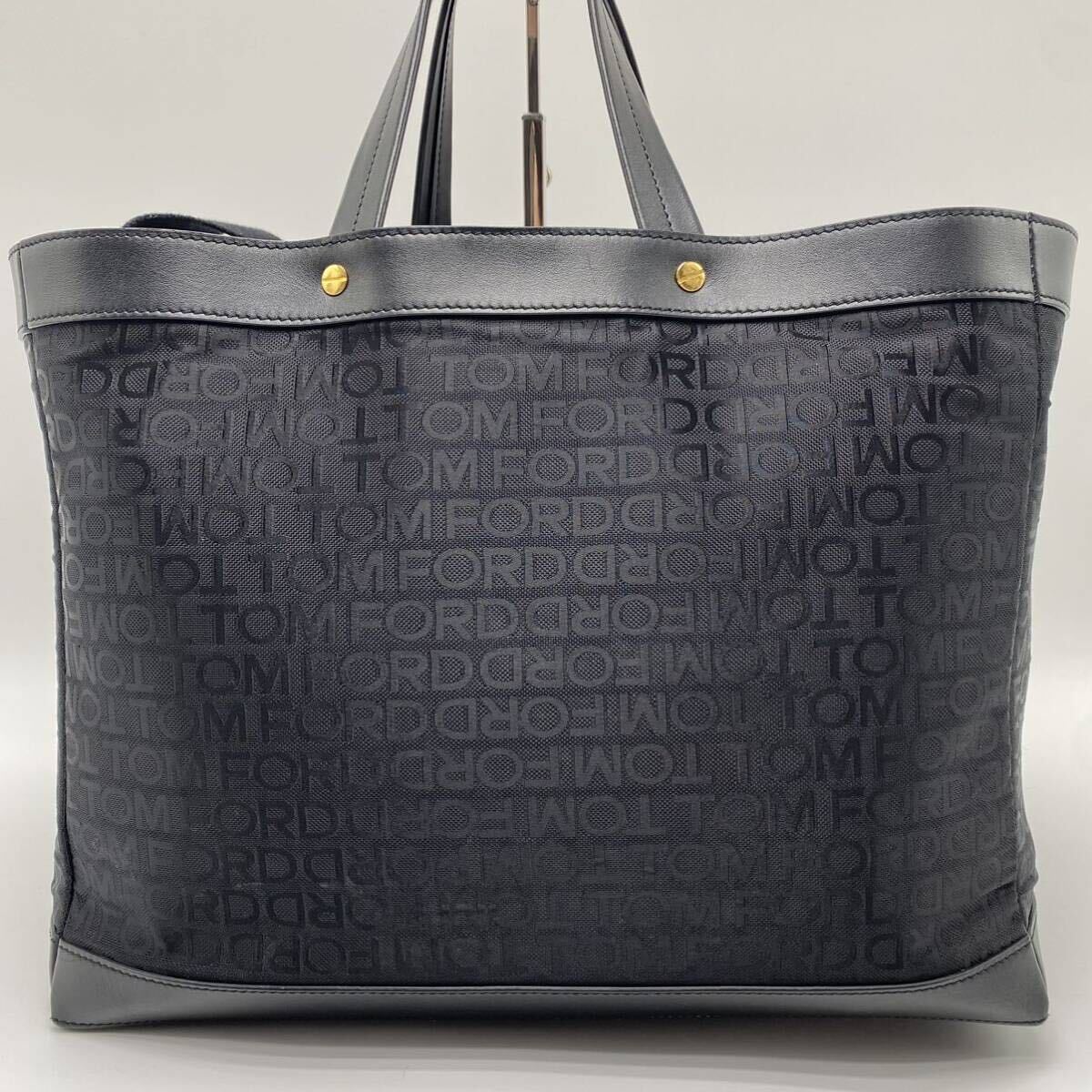 [ current model / ultimate beautiful goods ]TOM FORD Tom Ford tote bag hand shoulder 2way business shoulder .. Logo total pattern leather black high capacity A4