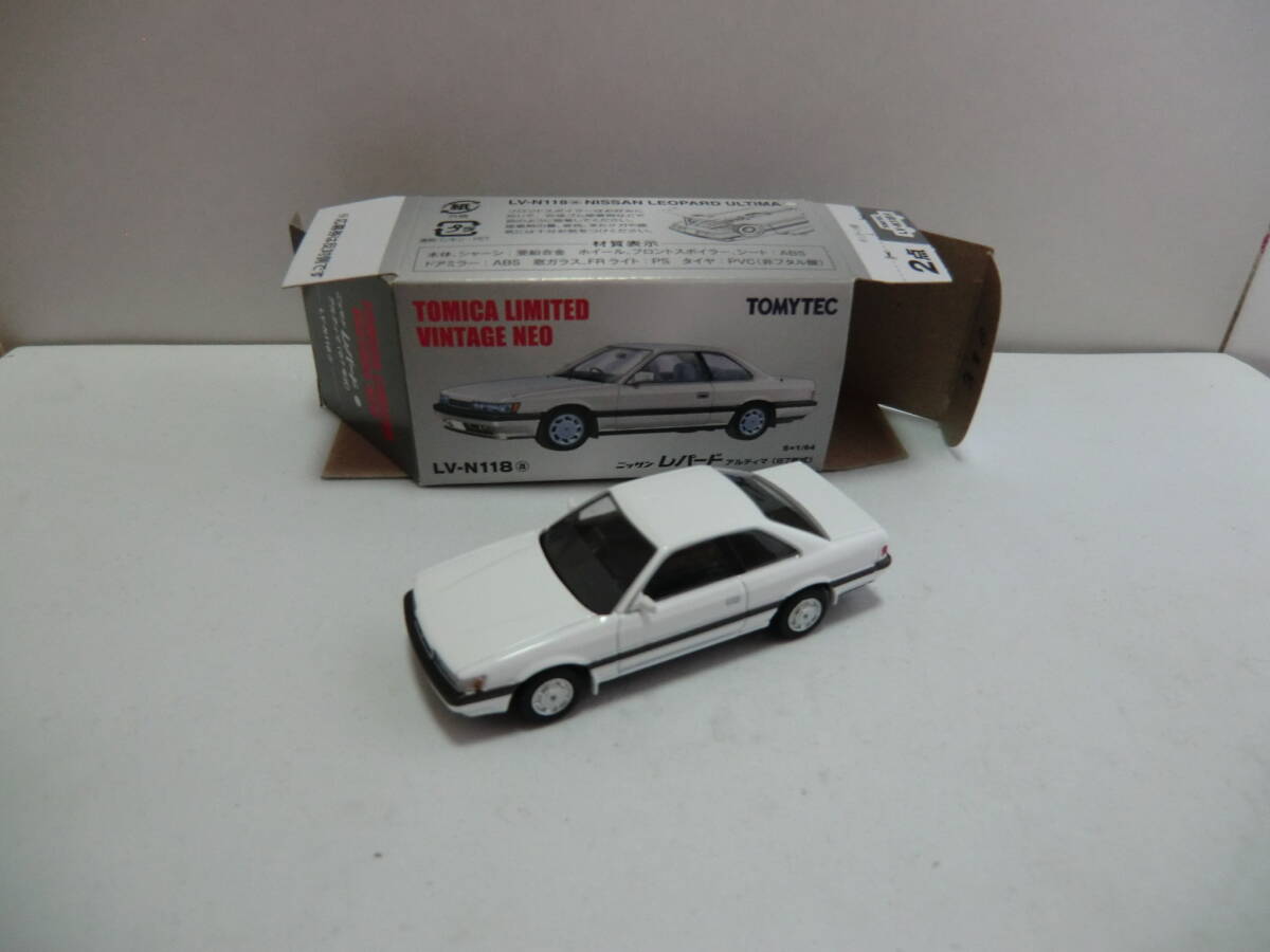 【TOMICA LIMITED VINTAGE NEO MADE IN CHINA No.LV-N118a レパードアルティマ（87年式）現状】白色ボディ+FS別付＆専用ホイル装着品の画像10