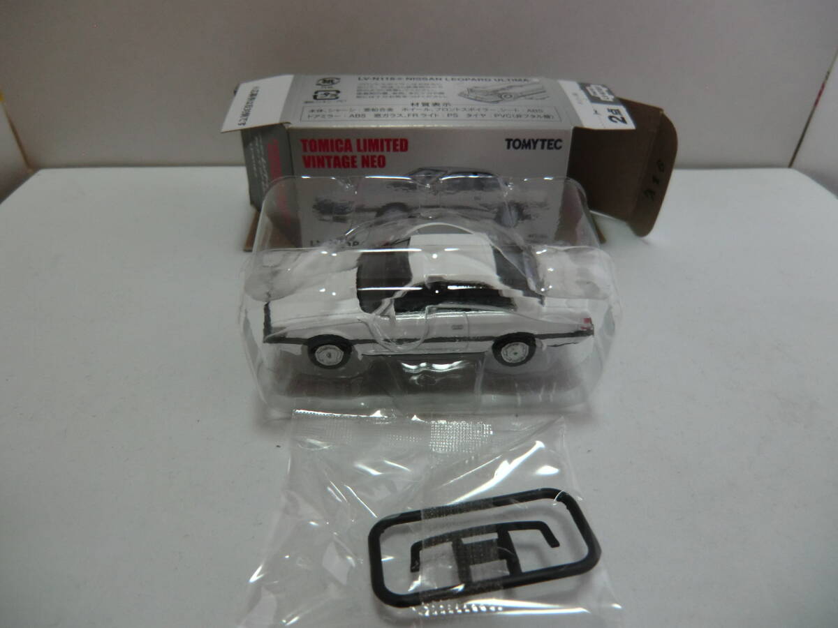 【TOMICA LIMITED VINTAGE NEO MADE IN CHINA No.LV-N118a レパードアルティマ（87年式）現状】白色ボディ+FS別付＆専用ホイル装着品の画像2