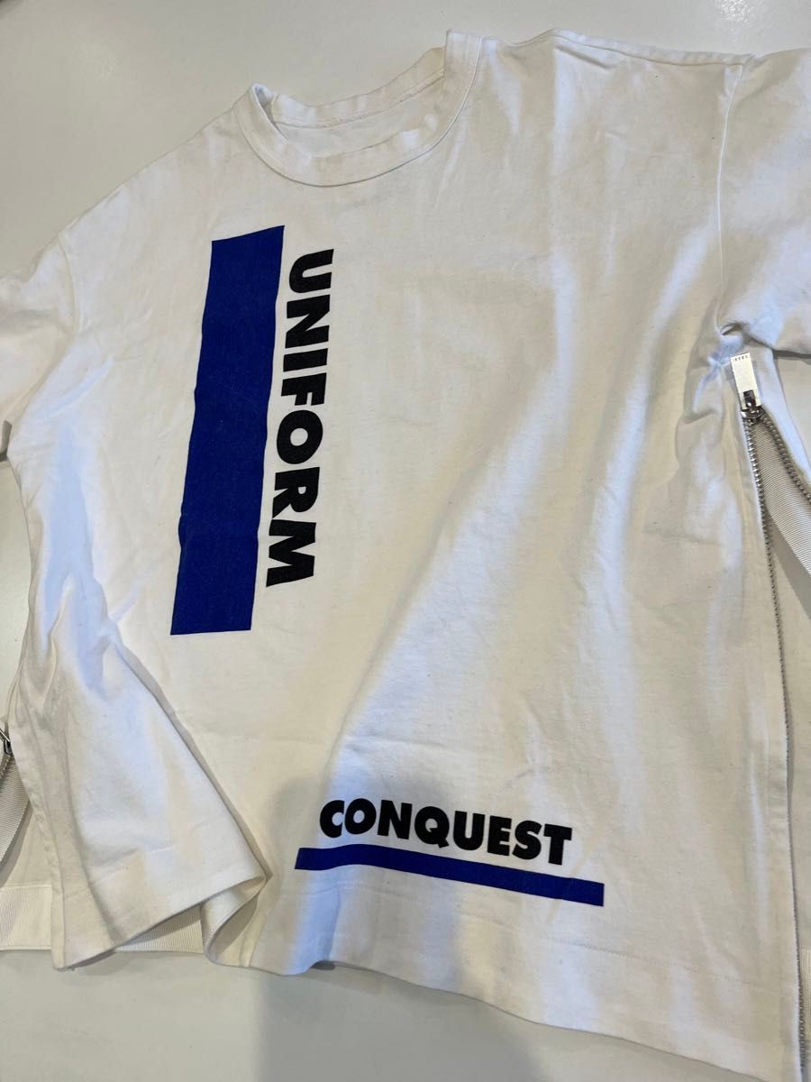 sacai サカイ Tシャツ カットソー ロゴ サイドジップ ファスナー sacai サカイ Tシャツ カットソー ロゴ サイドジップ ファスナー