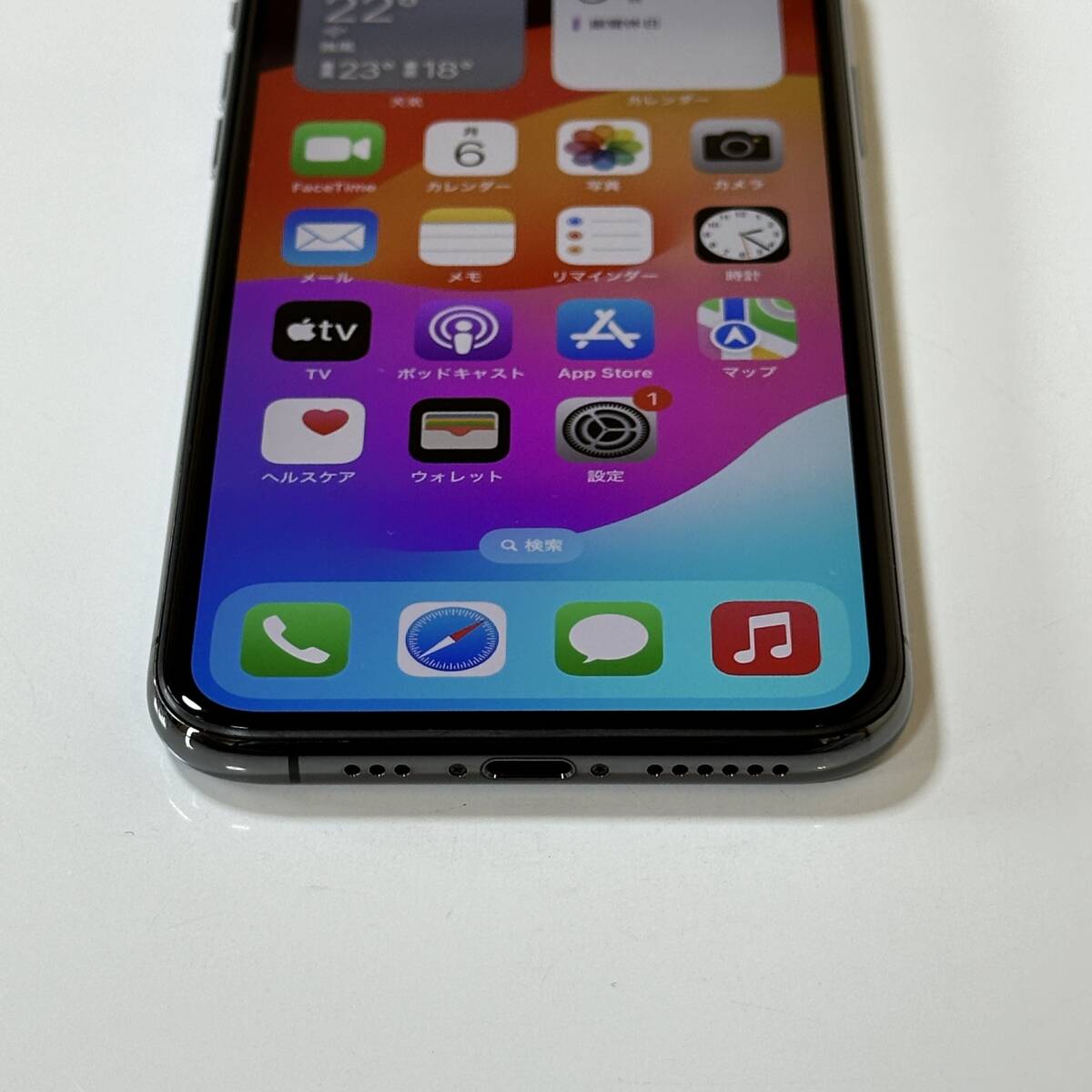 SIMフリー iPhone Xs スペースグレイ 64GB 3D922J/A バッテリー最大容量100％ アクティベーションロック解除済の画像6