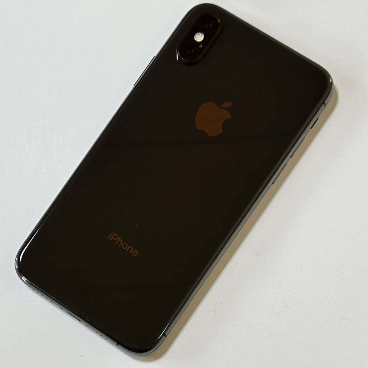 Apple SIMフリー iPhone Xs スペースグレイ 64GB MTAW2J/A iOS17.4.1 アクティベーションロック解除済_画像8