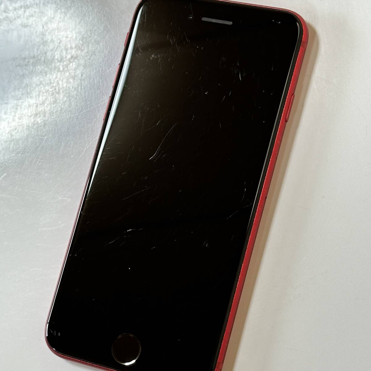 Apple SIMフリー iPhone SE (第2世代) (PRODUCT)RED Special Edition 256GB MXVV2J/A iOS17.5 アクティベーションロック解除済_画像5