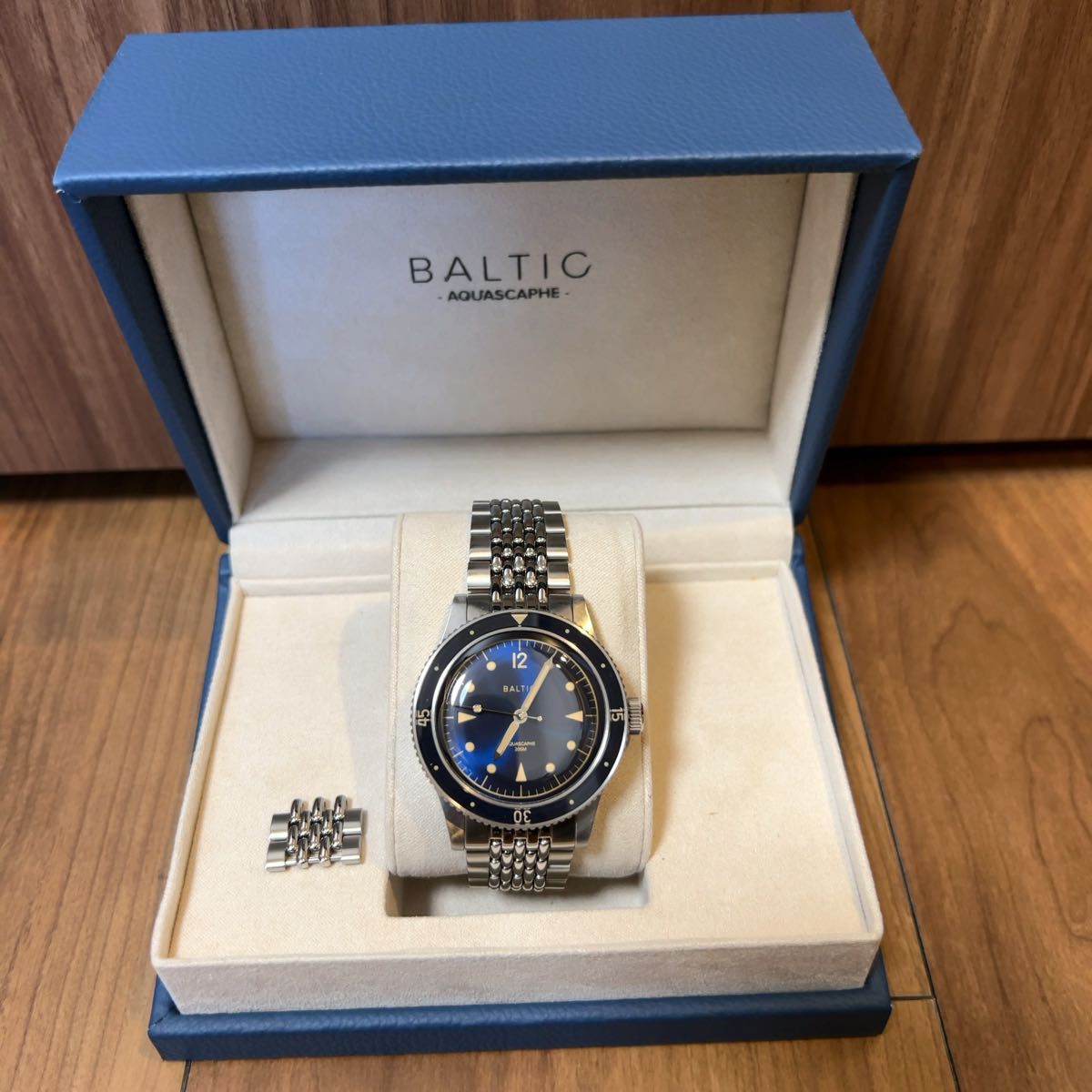 AQUASCAPHE CLASSIC BLUE GILT バルティック アクアスカーフ ブルーギルト 自動巻き ダイバーズ 腕時計