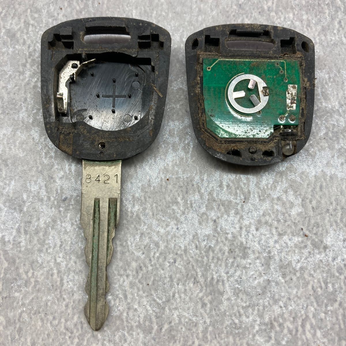  rare Subaru original keyless key 1 button green base green infra-red rays Pleo Sambar Vivio KK3 KK4 RA1 RA2 TV1 TW1 operation not yet verification K60375