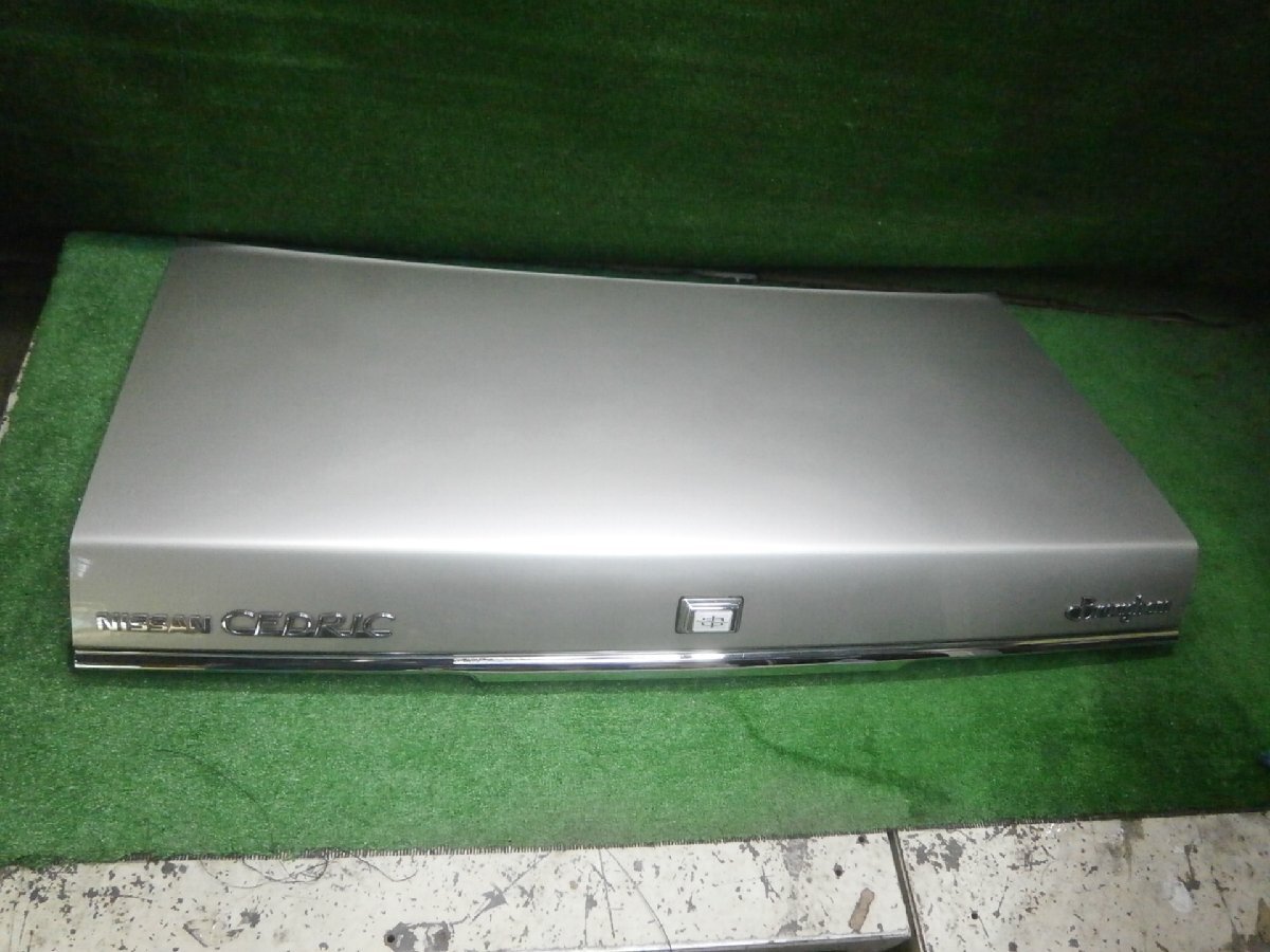  Nissan Cedric CY31 trunk panel 