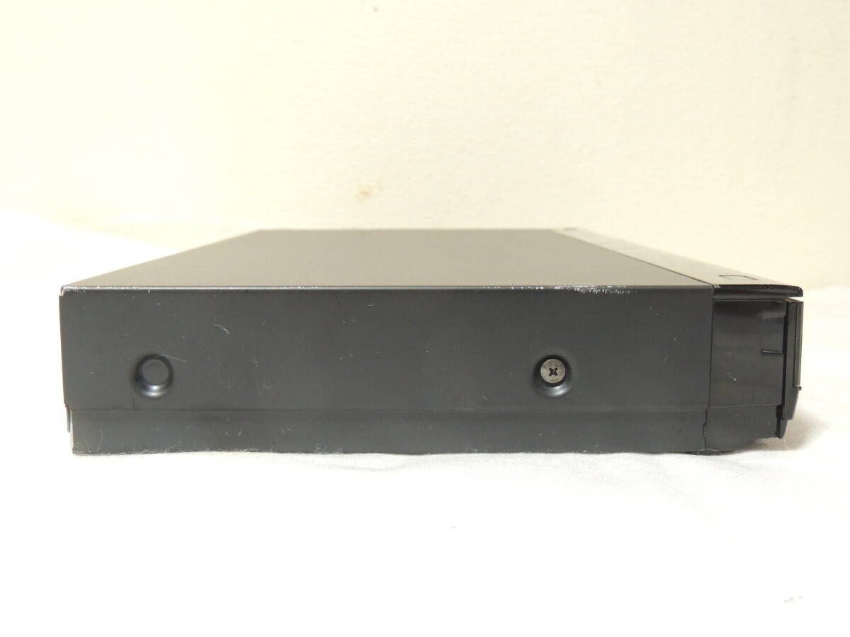 SHARP シャープ AQUOS アクオス BD-S550 ブルーレイディスクレコーダー B-CASカード無し リモコン付き ジャンク 中古 ２‐５_擦れている部分があります。
