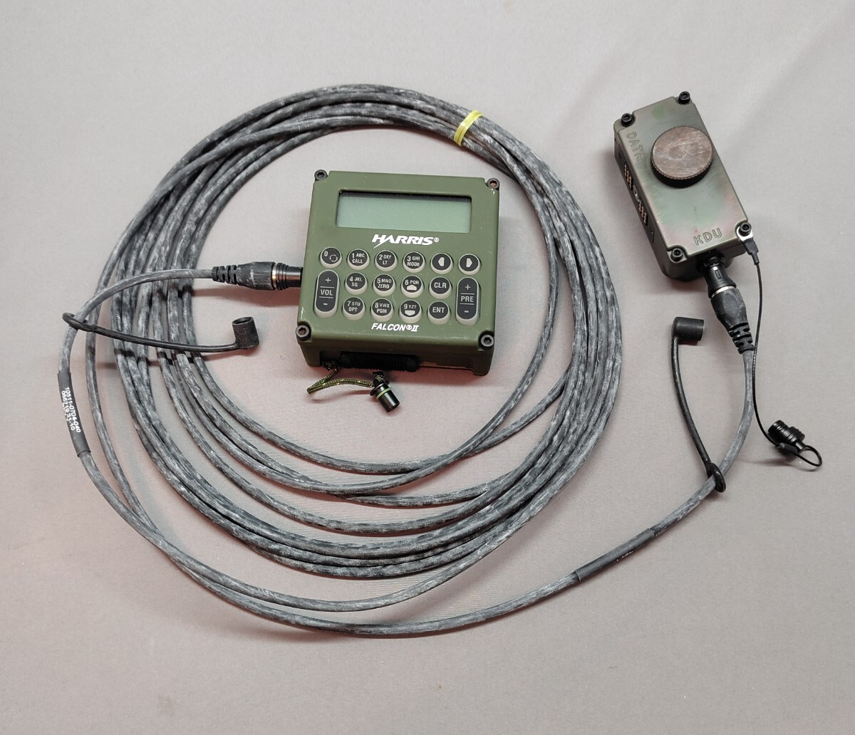 米軍 実物 HARRIS FALCON II PRC 用 KDU サイドアダプター 米軍 実物 HARRIS FALCON II PRC 用 KDU サイドアダプター