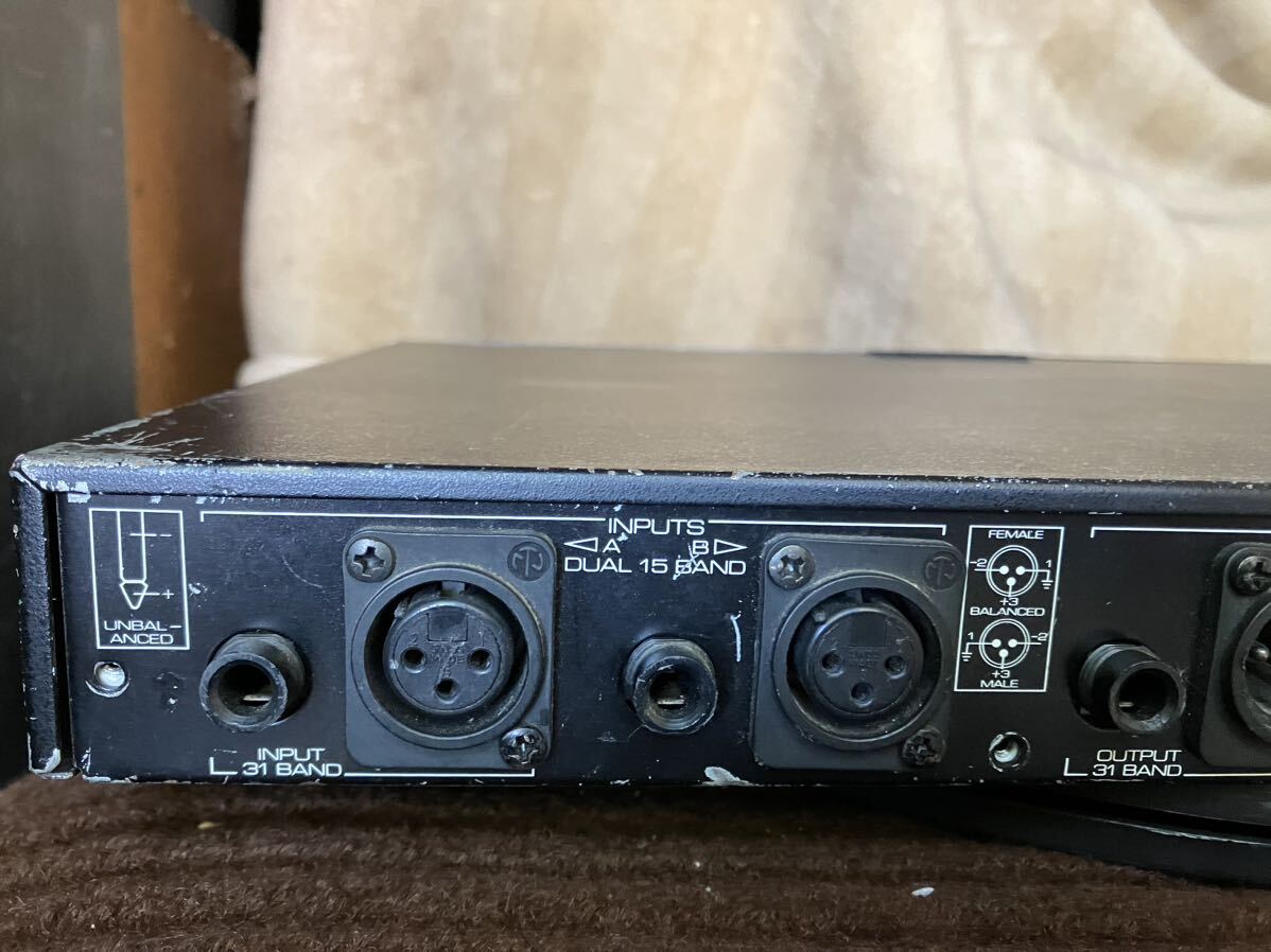dbx デービーエックス ステレオ グラフィックイコライザー 1531P 中古 音響 通電確認済の画像8