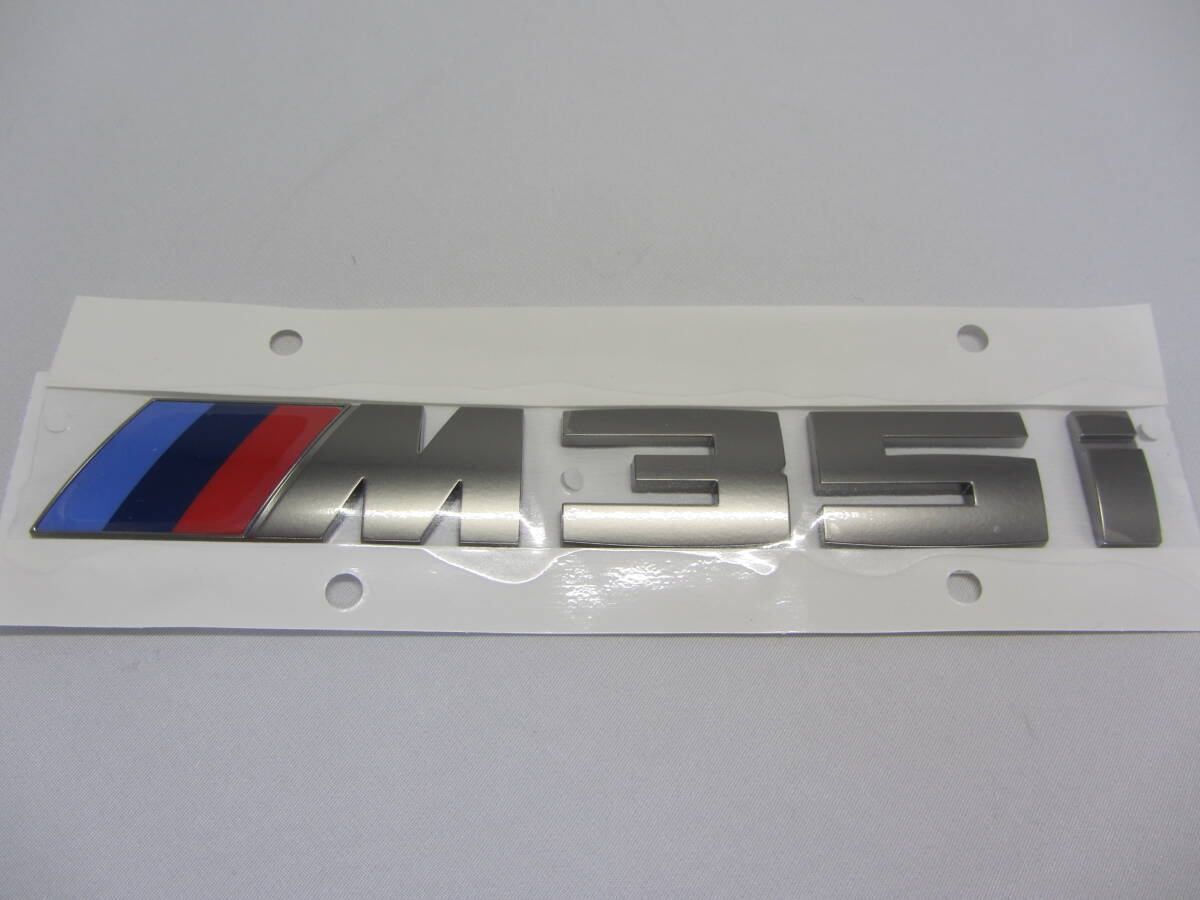 【新品】BMW純正 "M35i" エンブレム (F39) 送料無料　_画像1