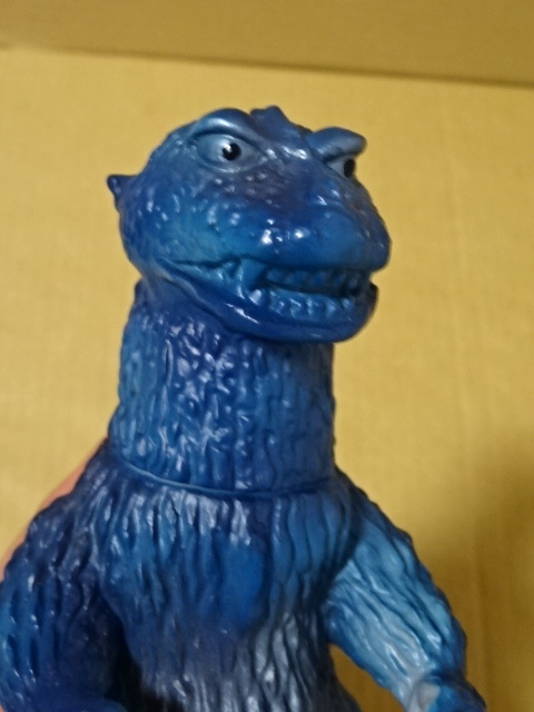  reverse . Godzilla Bear model sofvi made in Japan 