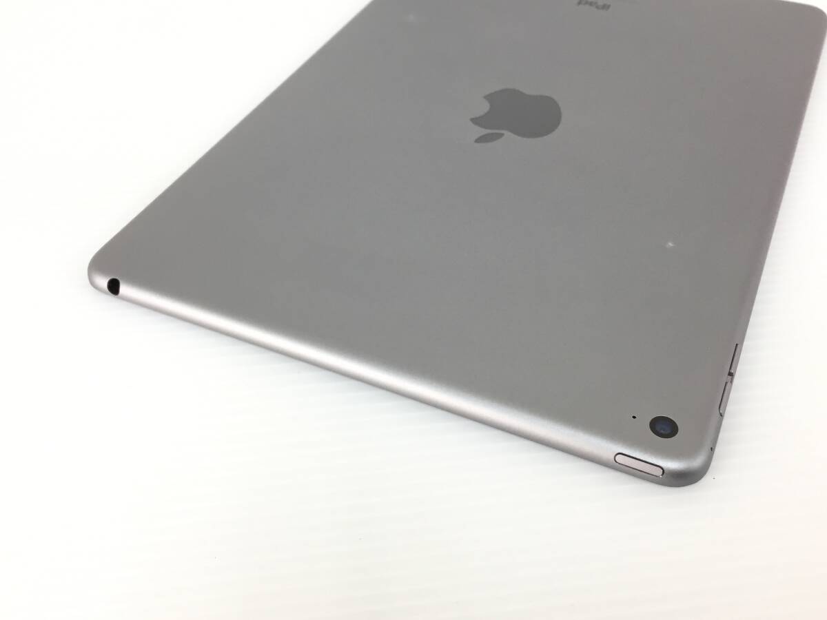 〇【良品】Apple iPad Air 2 Wi-Fiモデル 16GB A1566(MGL12J/A) スペースグレイ 動作品_画像8