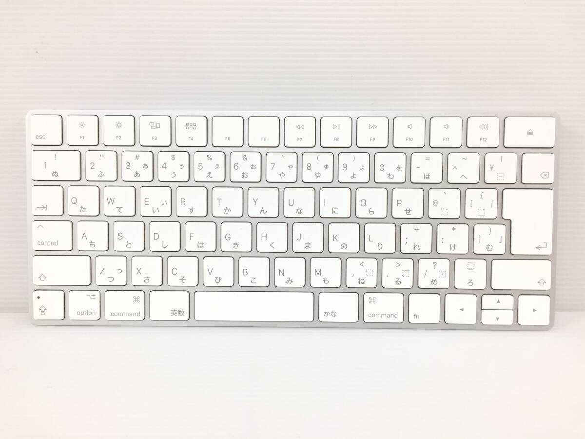 〇Apple 純正 Magic Keyboard A1644 日本語（JIS）ワイヤレスキーボード 動作品_画像2