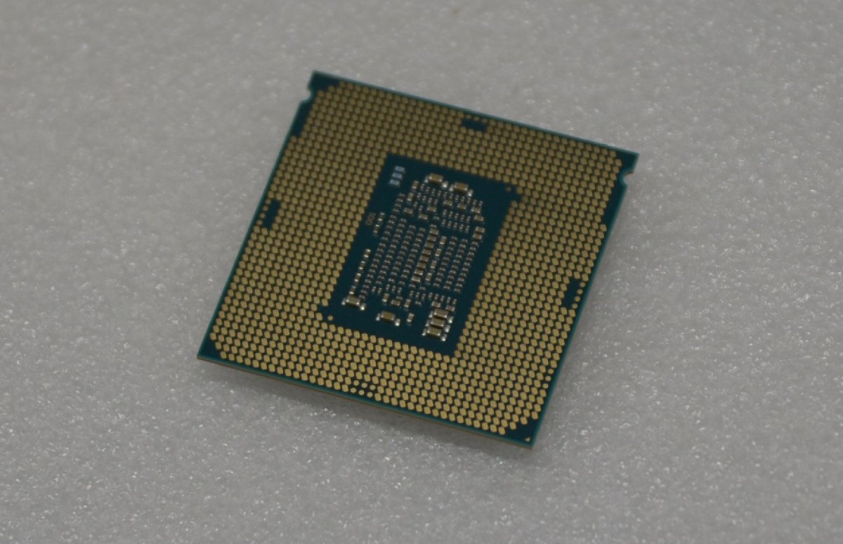 CPU Intel XEON E3-1270V6　 SR326 3.80GHz 　（LGA1151）中古品　　　（983）_画像5