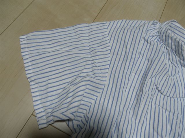 SORSA★４Lサイズ　白×青色ストライプ柄　ゆったりデザイン　半袖シャツ　ブラウス★★_画像3