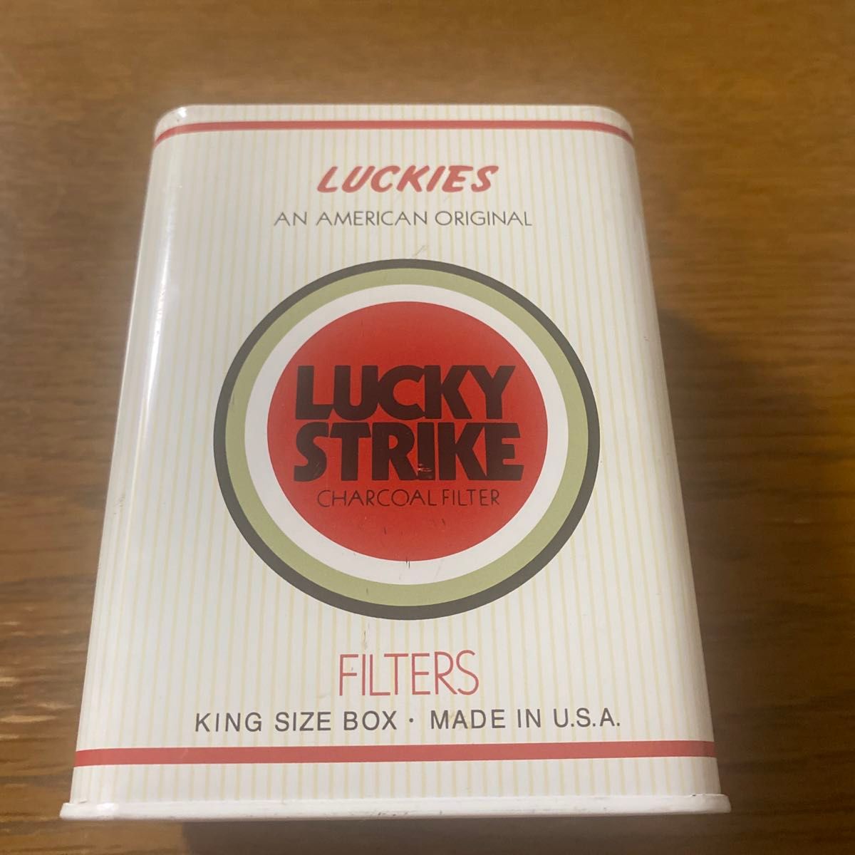 LUCKY STRIKE （ラッキーストライク）LUCKYSTRIKE ノベルティ缶灰皿