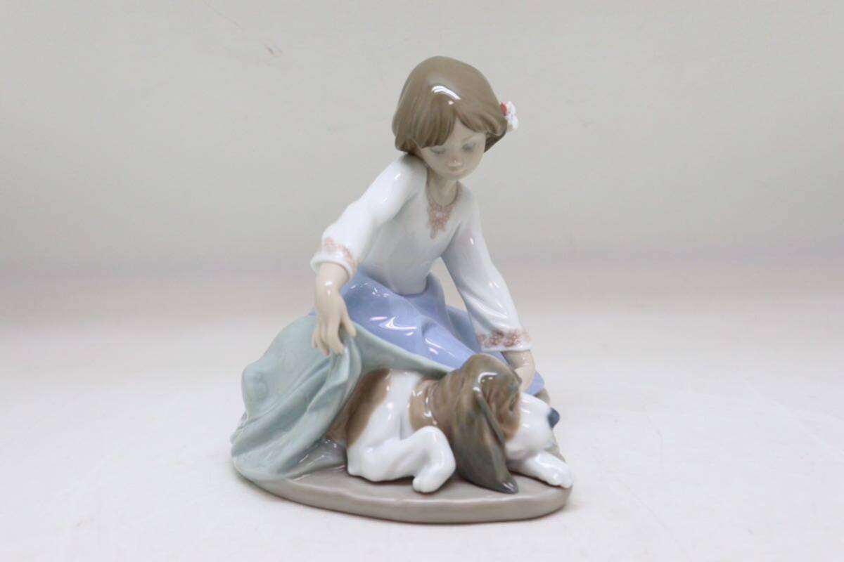 リヤドロ LLADRO 風邪をひかないように NO 5688 フィギュリン リヤドロ LLADRO 風邪をひかないように NO 5688 フィギュリン
