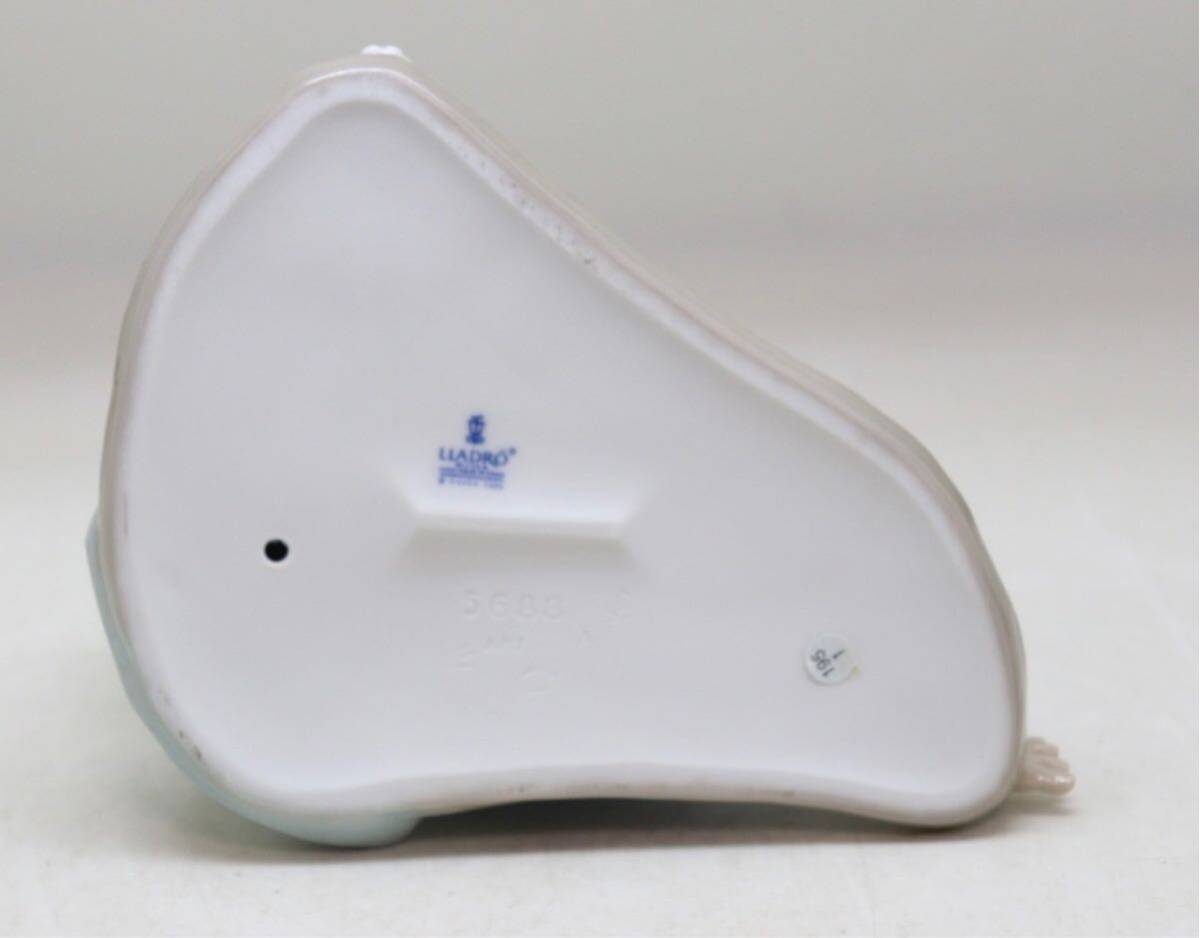 リヤドロ LLADRO 風邪をひかないように NO 5688 フィギュリン リヤドロ LLADRO 風邪をひかないように NO 5688 フィギュリン