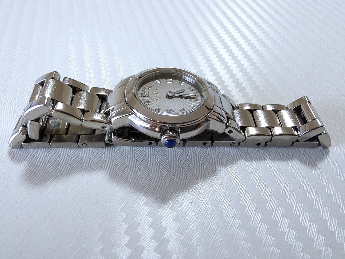 ◆GIVENCHY(SWISS MADE)　クオーツ腕時計　女性用　銀色　[033218738]_画像5