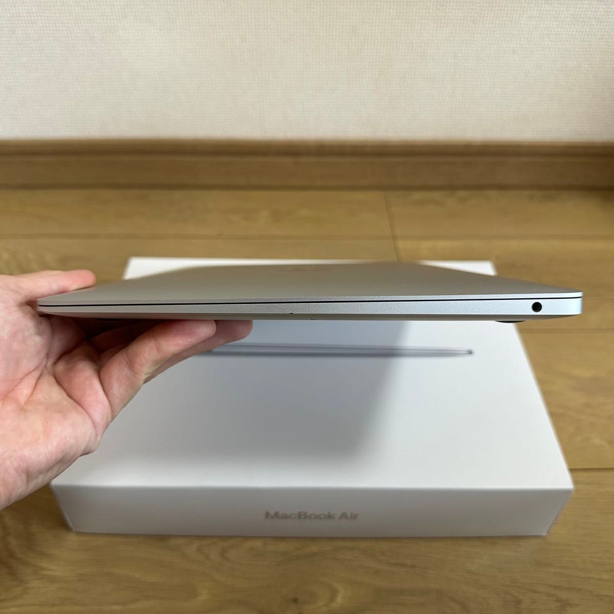 Apple MacBook Air 2020 13インチ A2337 M1