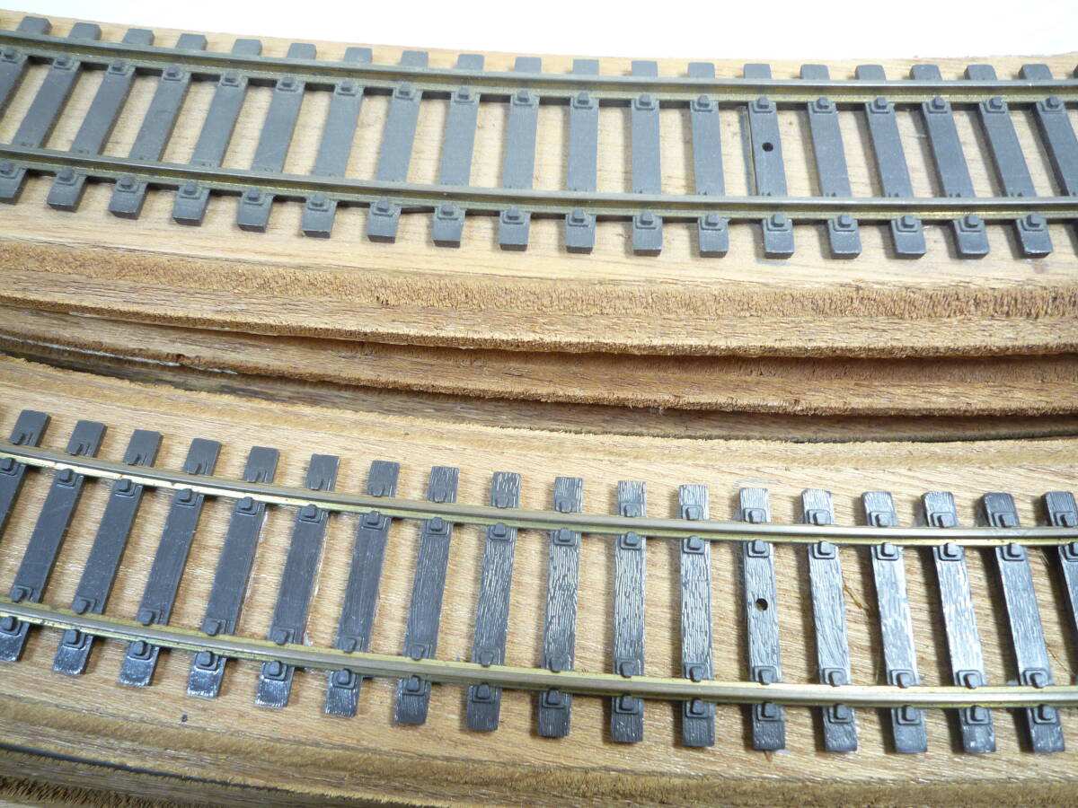 GHF672 railroad model HO gauge wooden rail roadbed set sale 