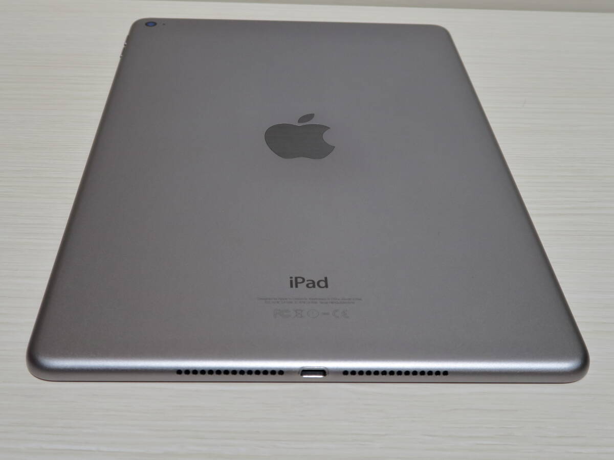iPad Air2 Wi-Fi 64GB Space серый A1566 FGKL2J/A + дополнение 