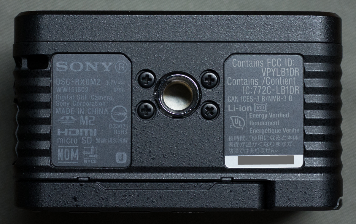 ★極美品・保証あり・送料込★ ソニー RX0 II (Sony DSC-RX0M2) 延長保証2年超残 おまけ付き_シリアル部に修正を入れております