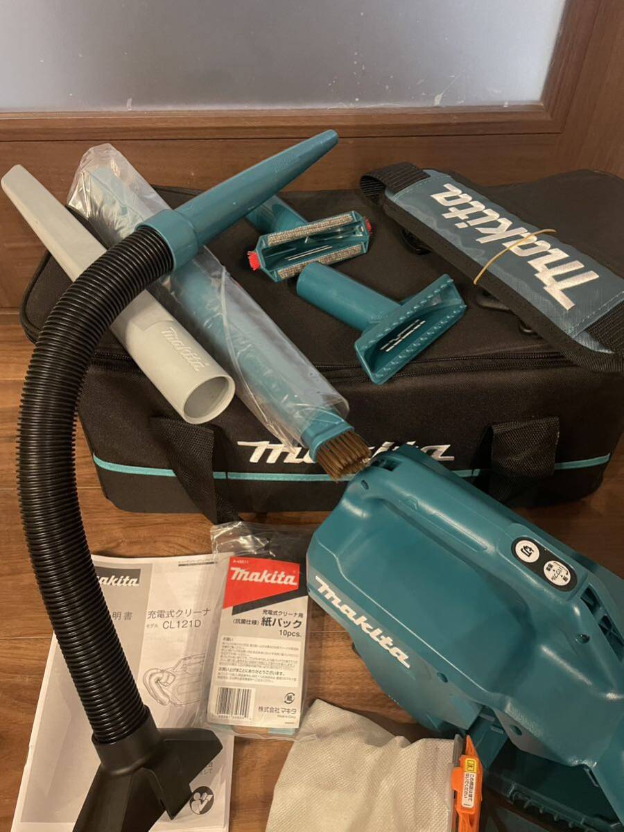  beautiful postage included .makita Makita rechargeable cleaner CL121D soft bag 