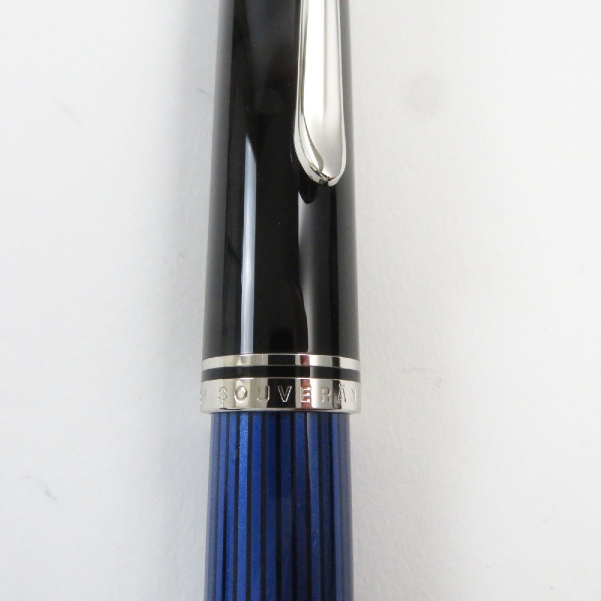 極美品●PERIKAN ペリカン M800 スーベレーン ペン先18K(18C-750F) EFニブ ロゴ刻印入り ストライプ柄 万年筆 ブルー メンズ_画像8