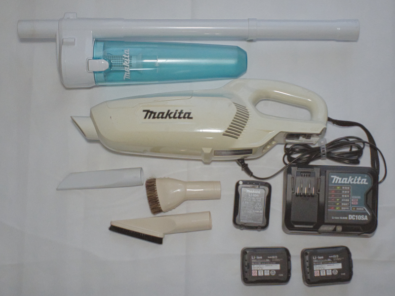  Makita rechargeable cleaner CL107FD Cyclone Attachment + charger + battery 